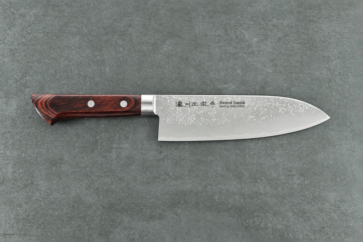 Santokumesser 17 cm – Japanischer Klingenstahl | Brauner Holzgriff