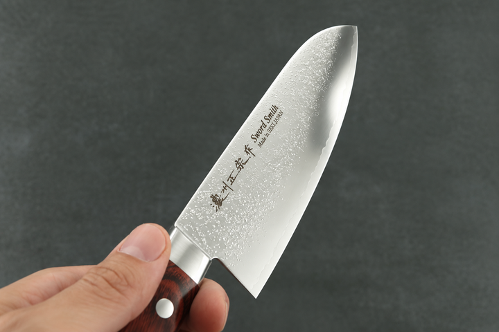 Santokumesser 17 cm – Japanischer Klingenstahl | Brauner Holzgriff