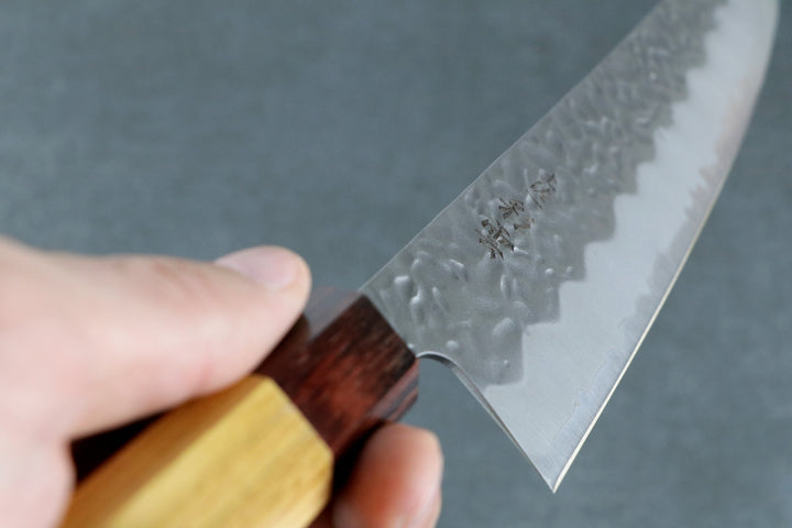 Japanische Klinge Detailansicht mit Gravur