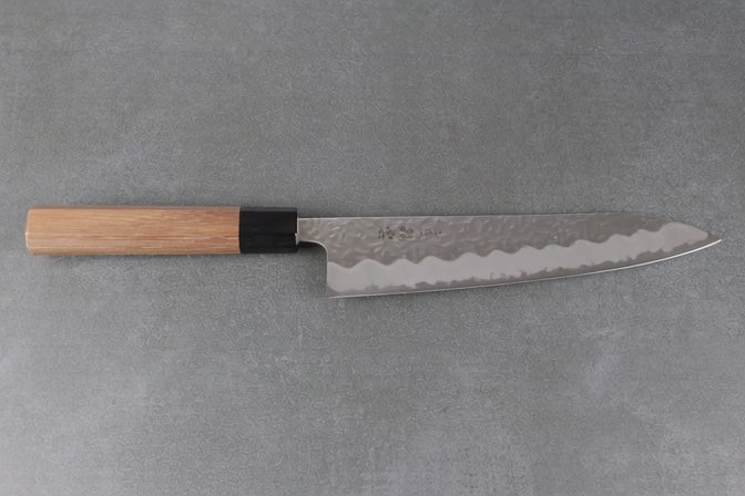 Produktvideo japanische Messer in Form eines Gyuto mit 21cm Klinge und Holzgriff