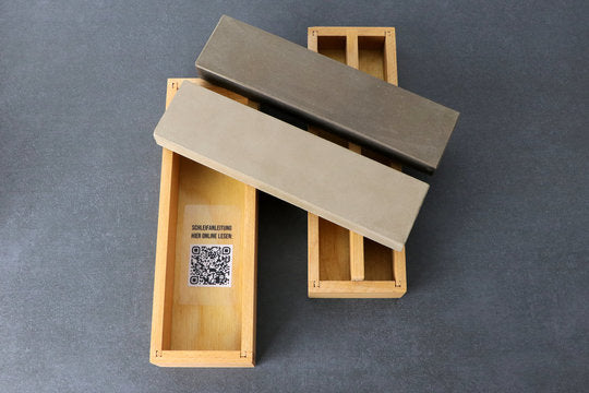 Schleifsteinset Profi in Holzbox mit zwei Einzelsteinen in feiner und ultrafeiner Körnung